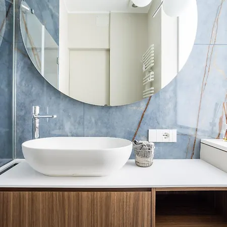 Design Nearby Duomo * Milano