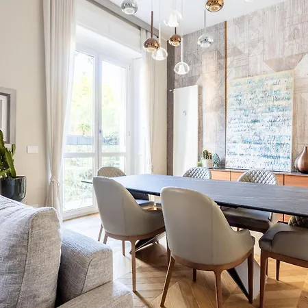 Design Nearby Duomo * Milano